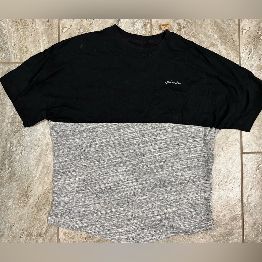 Victoria’s Secret PINK oversized tee | Size Medium | Color black/gray